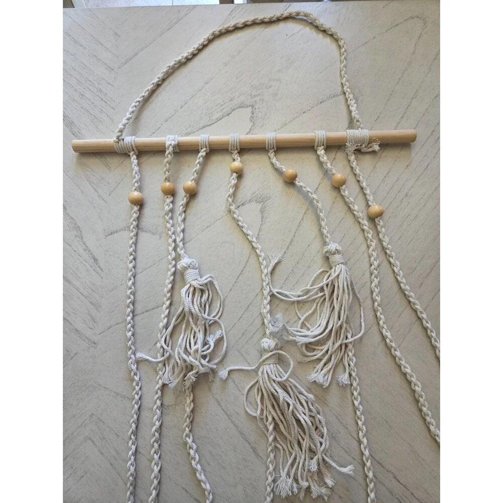 Homecor Macrame Photo Boho Style Display with Lights